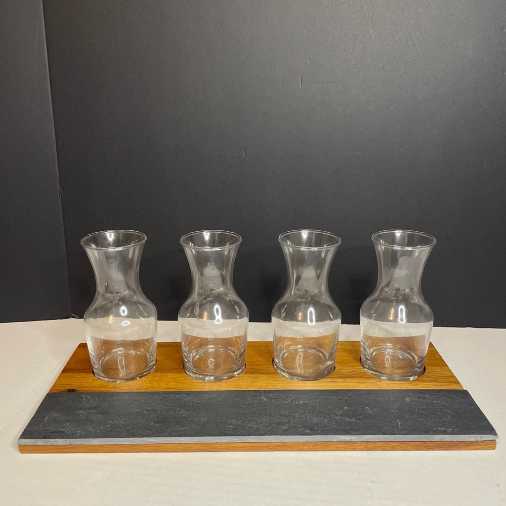 Crofton Wine Tasting Flight. 4 Carafe Wine Glasses,Wooden Board,Chalkboard Slate